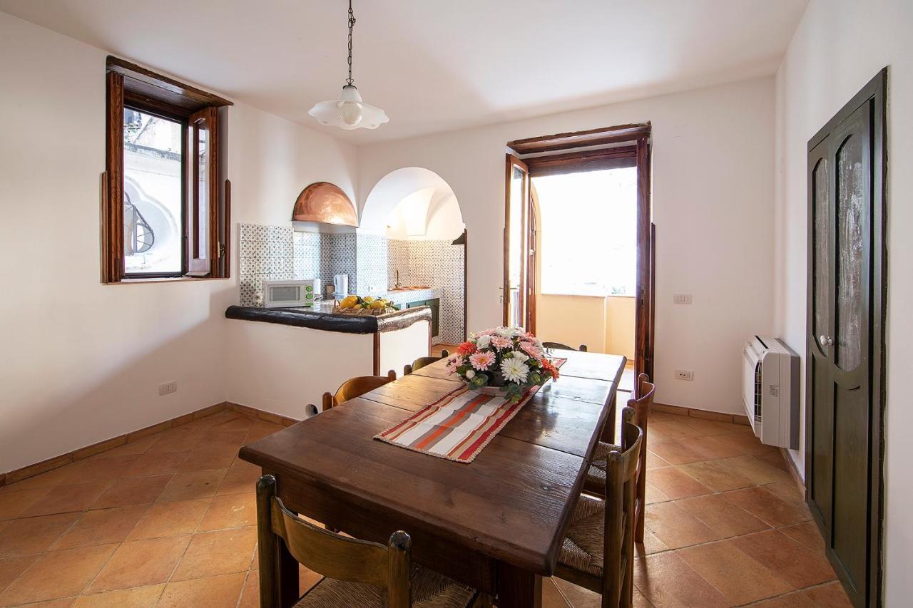 Borgo Di Conca Dei Mariniヴィラ エクステリア 写真